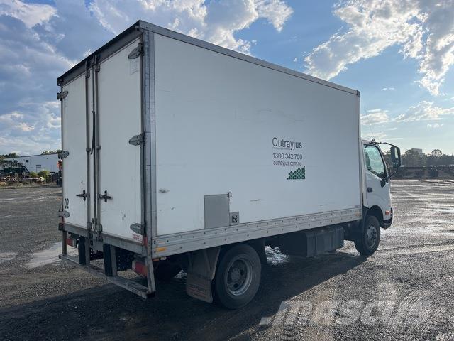 Hino 300 721 Box trucks