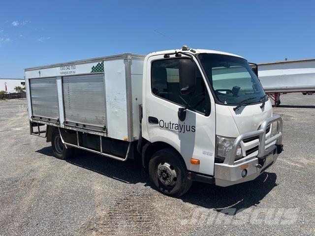 Hino 300 816 Box trucks