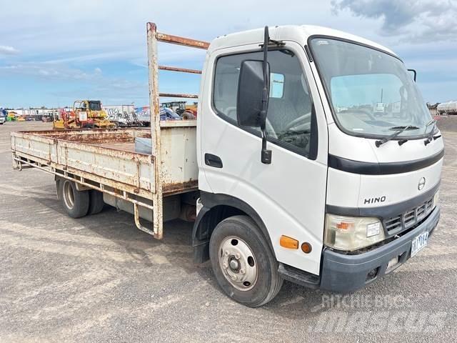 Hino Dutro Flatbed / Dropside trucks