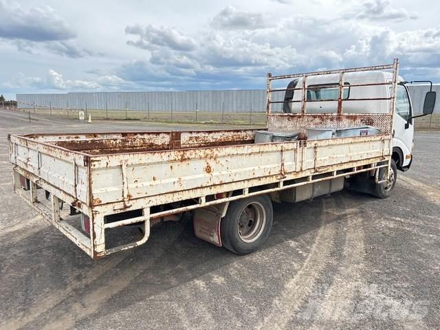Hino Dutro Flatbed / Dropside trucks