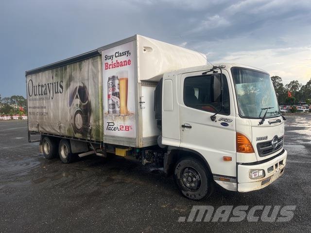 Hino FD1J Curtain sider trucks