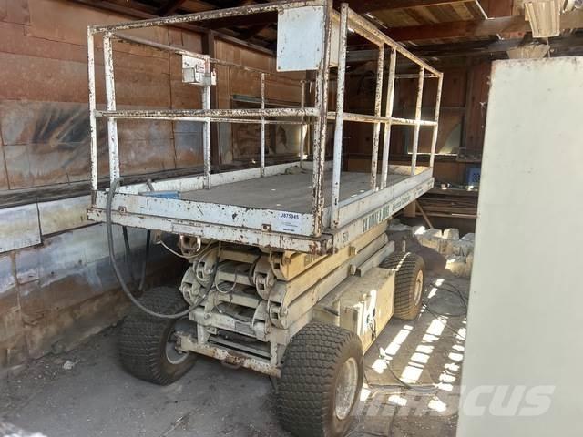 Hunter 2560 Scissor lifts
