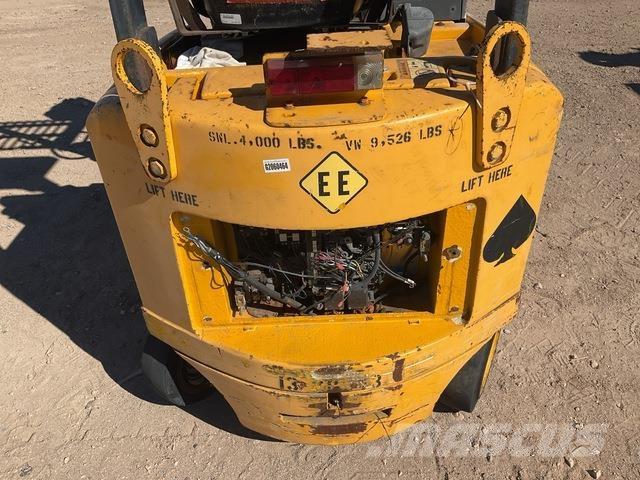 Hyster E40XM Electric forklift trucks