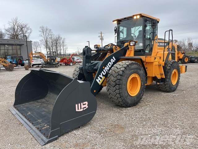 Hyundai HL960A Wheel loaders
