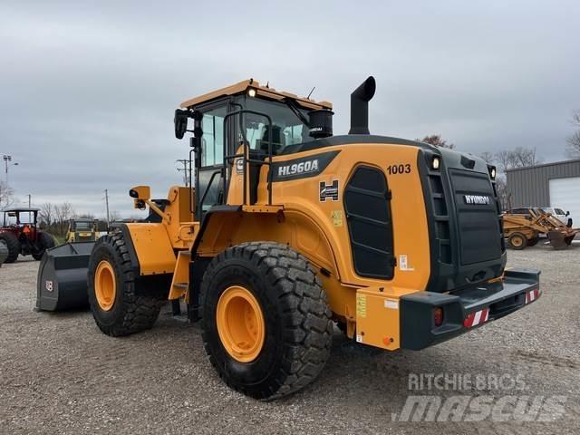 Hyundai HL960A Wheel loaders