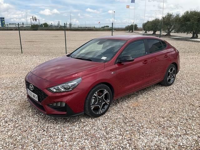 Hyundai i30 Cars