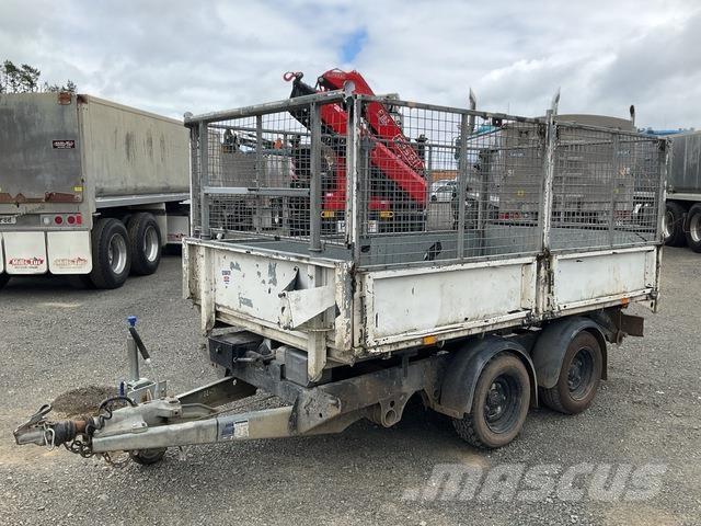 Ifor Williams  Car carrier