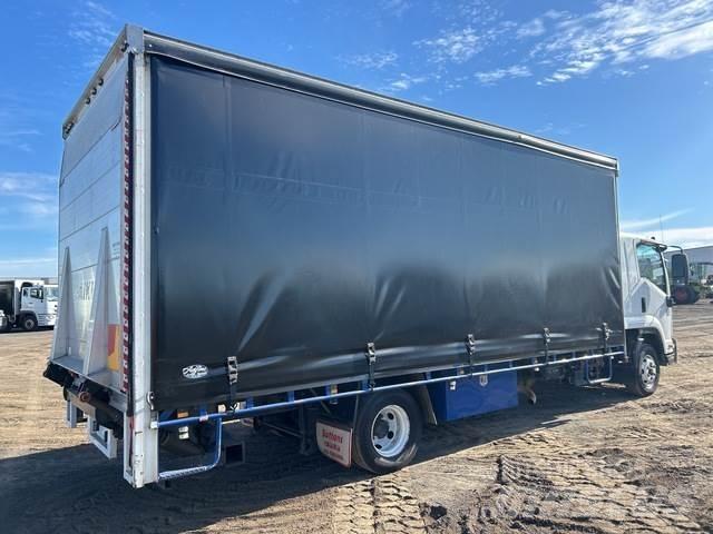 Isuzu FRR 600 Curtain sider trucks