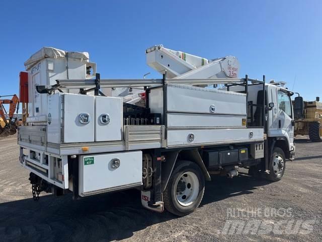 Isuzu FSS550 Truck mounted platforms
