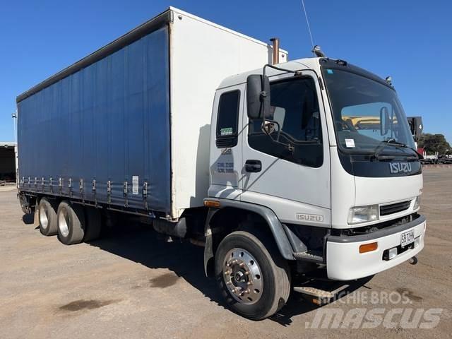 Isuzu FVR 950 Curtain sider trucks