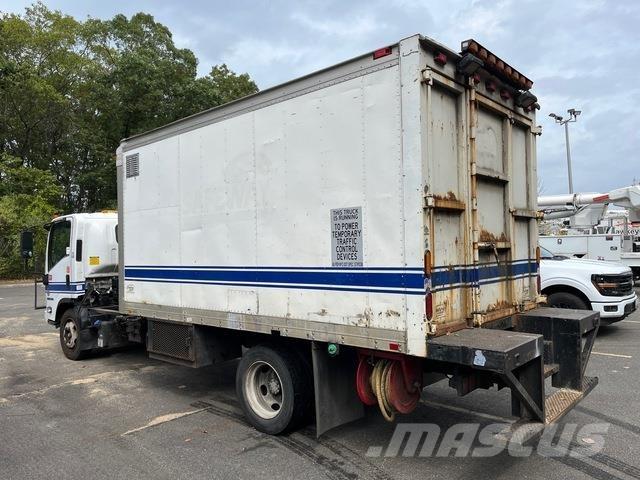 Isuzu NQR Box trucks