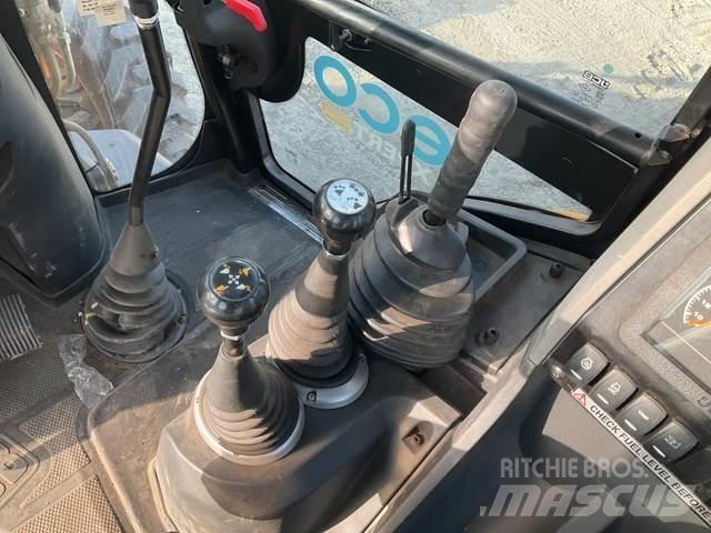 JCB 3DX Backhoe