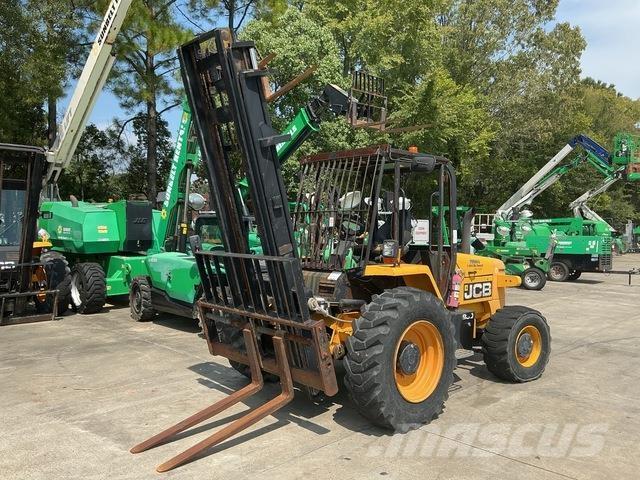 JCB 930 Rough terrain truck