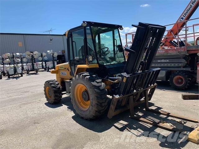 JCB 930-4 Rough terrain truck