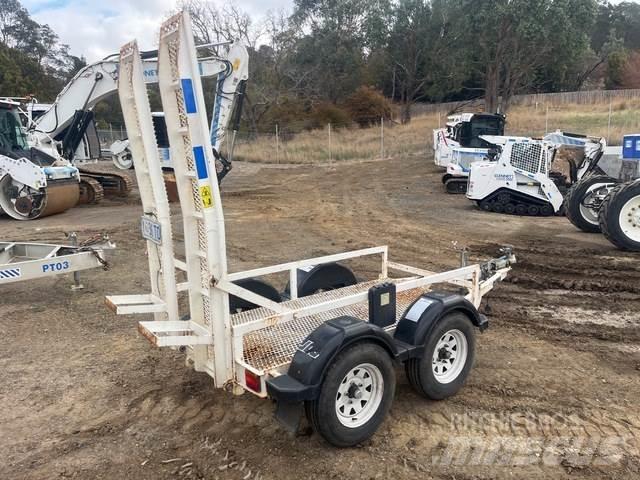 JLG  Car carrier