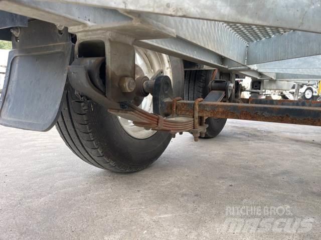 JLG  Car carrier