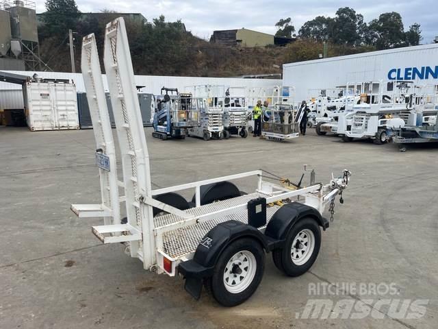 JLG  Car carrier