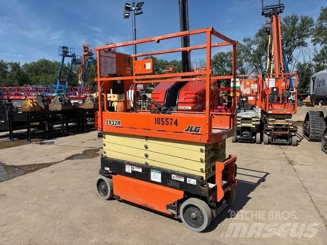 JLG 1932R Scissor lifts