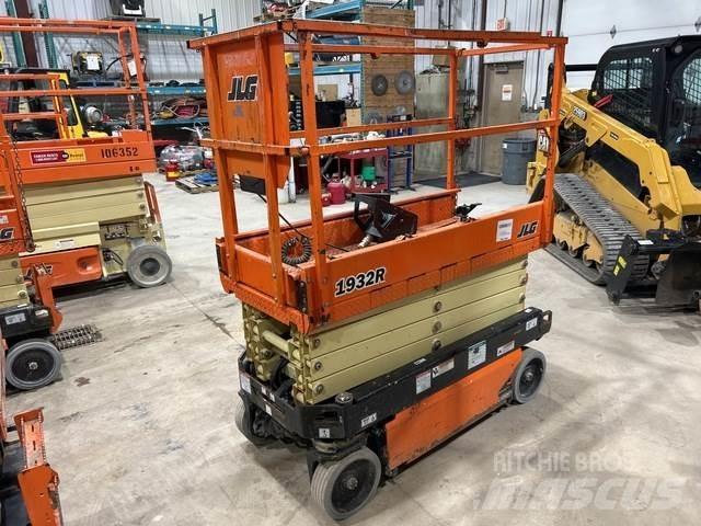 JLG 1932R Scissor lifts