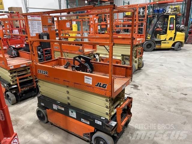 JLG 1932R Scissor lifts