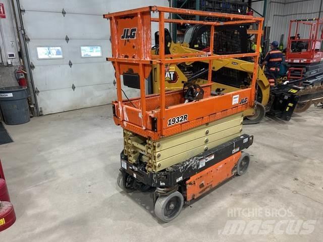 JLG 1932R Scissor lifts