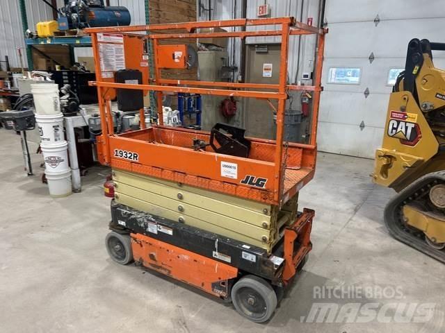 JLG 1932R Scissor lifts