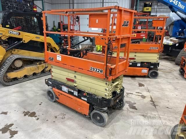 JLG 1932R Scissor lifts