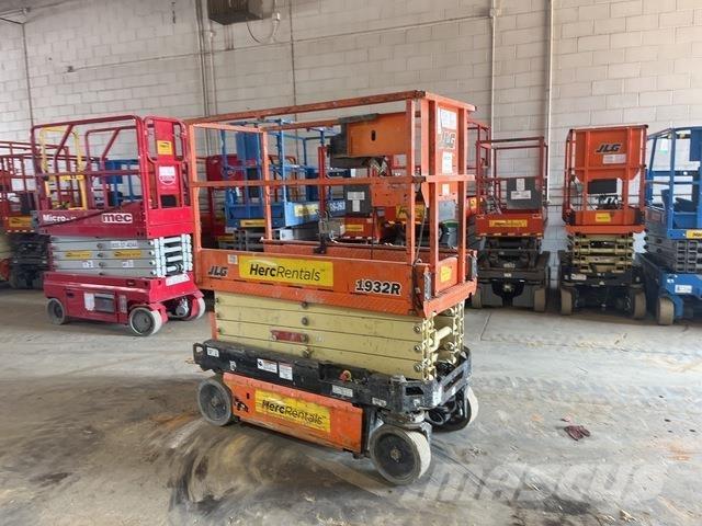 JLG 1932R Scissor lifts