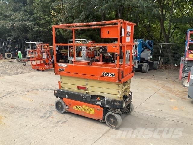 JLG 1932R Scissor lifts