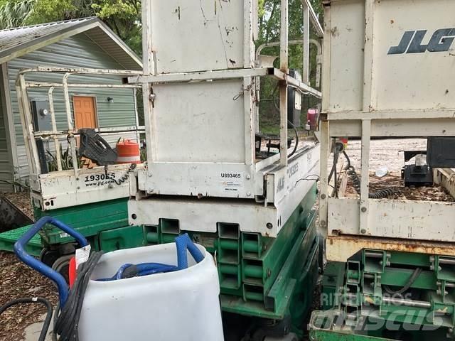 JLG 2032ES Scissor lifts