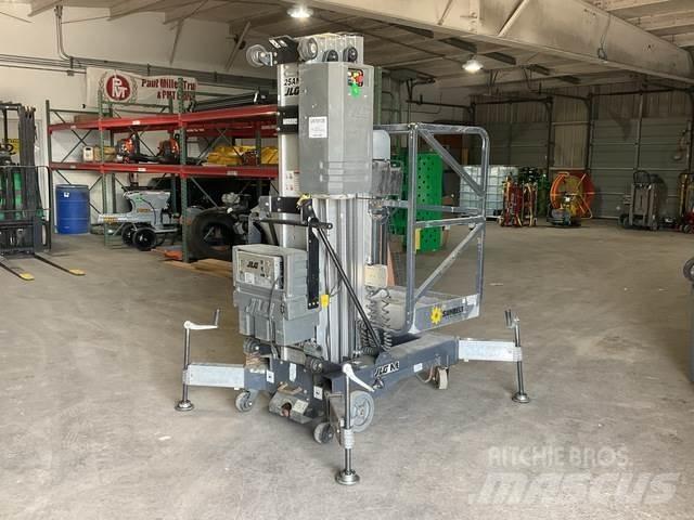 JLG 25AM Used Personnel lifts and access elevators