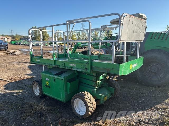 JLG 260MRT Scissor lifts