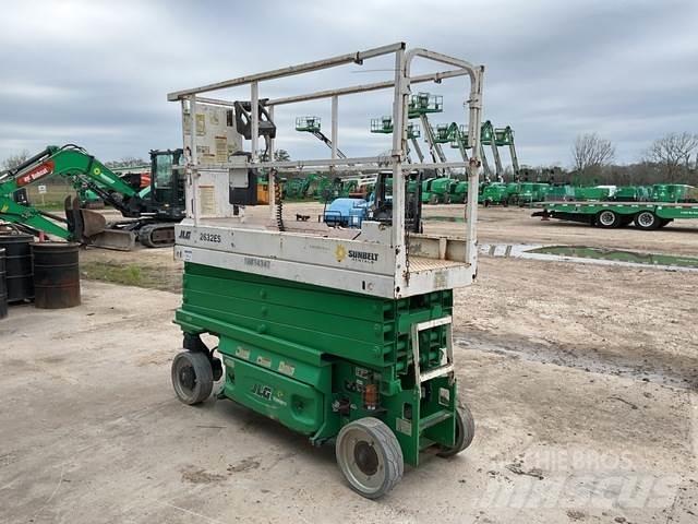 JLG 2632ES Scissor lifts