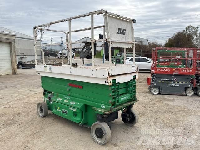 JLG 2646ES Scissor lifts