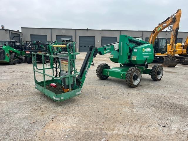 JLG 340AJ Articulated boom lifts