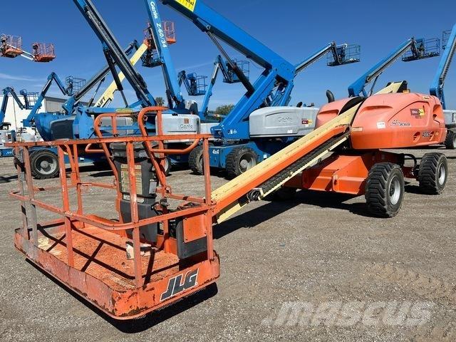 JLG 400S Telescopic boom lifts