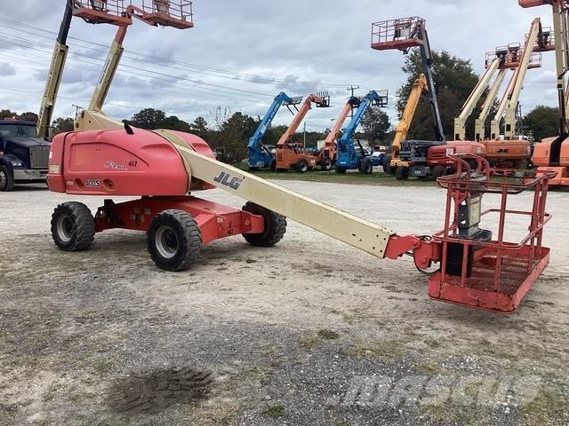 JLG 400S Telescopic boom lifts