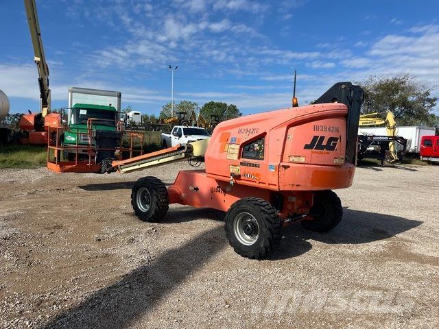 JLG 400S Telescopic boom lifts