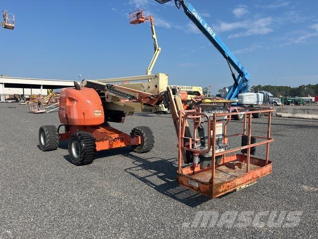 JLG 450AJ Articulated boom lifts