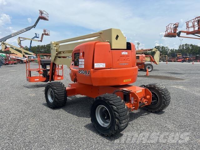 JLG 450AJ Articulated boom lifts