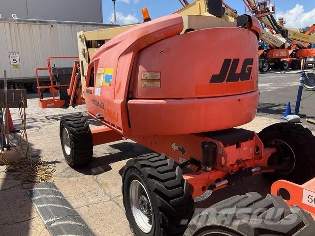JLG 450AJ Articulated boom lifts