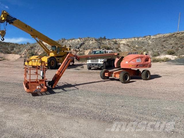 JLG 460SJ Articulated boom lifts
