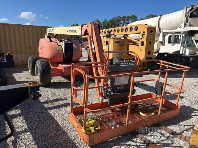 JLG 600AJ Articulated boom lifts
