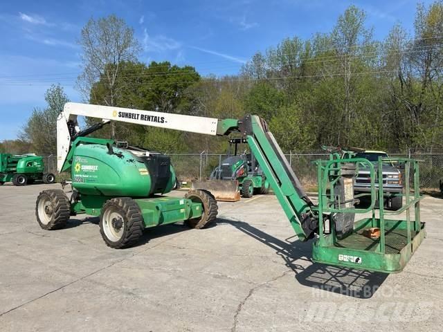JLG 600AJ Articulated boom lifts