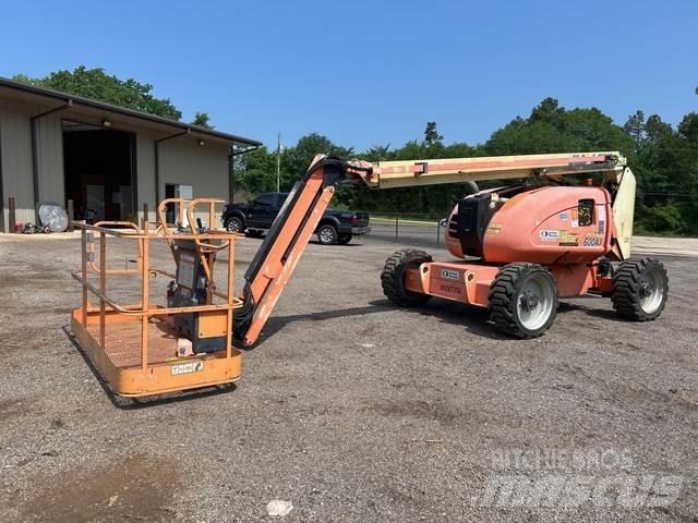 JLG 600AJ Articulated boom lifts