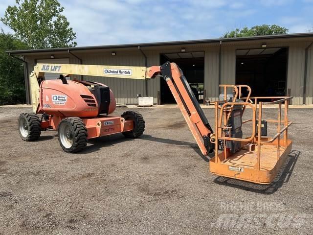 JLG 600AJ Articulated boom lifts