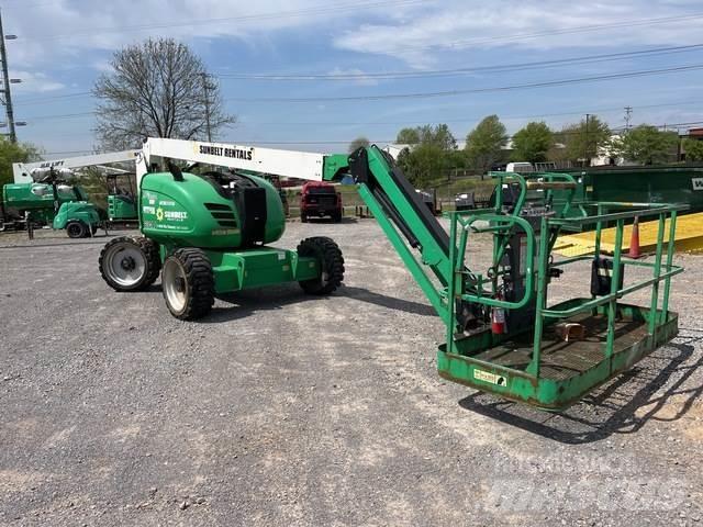 JLG 600AJ Articulated boom lifts