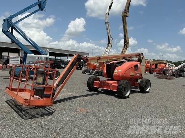 JLG 600AJ Articulated boom lifts