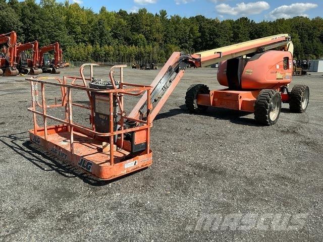 JLG 600AJ Articulated boom lifts