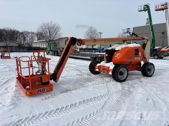JLG 600AJ Articulated boom lifts